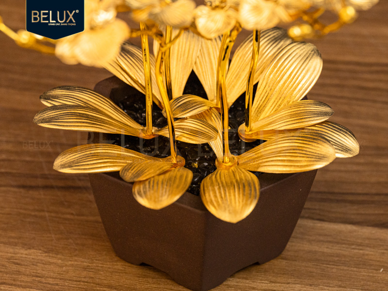 Chậu hoa lan hồ điệp 6 cành dát vàng 24K KT 19x17x17cm